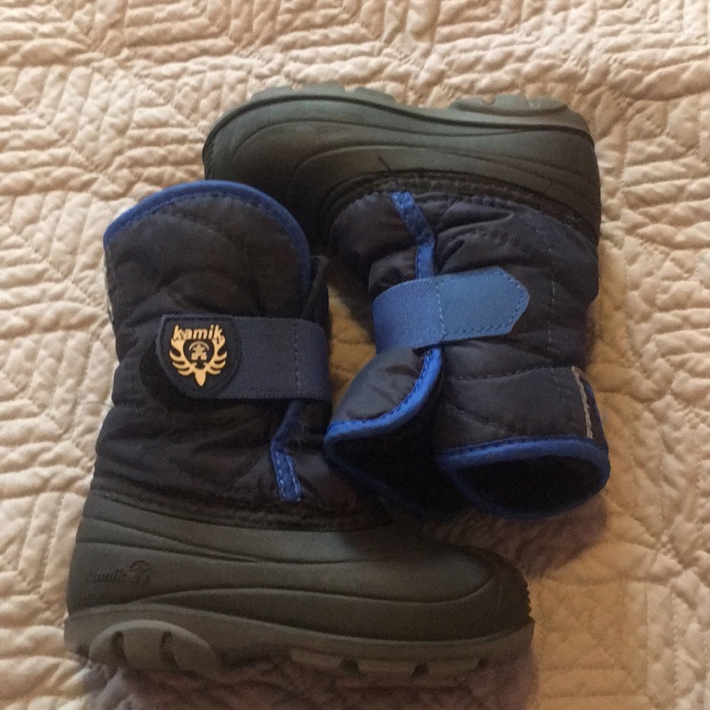 Kids snow boots